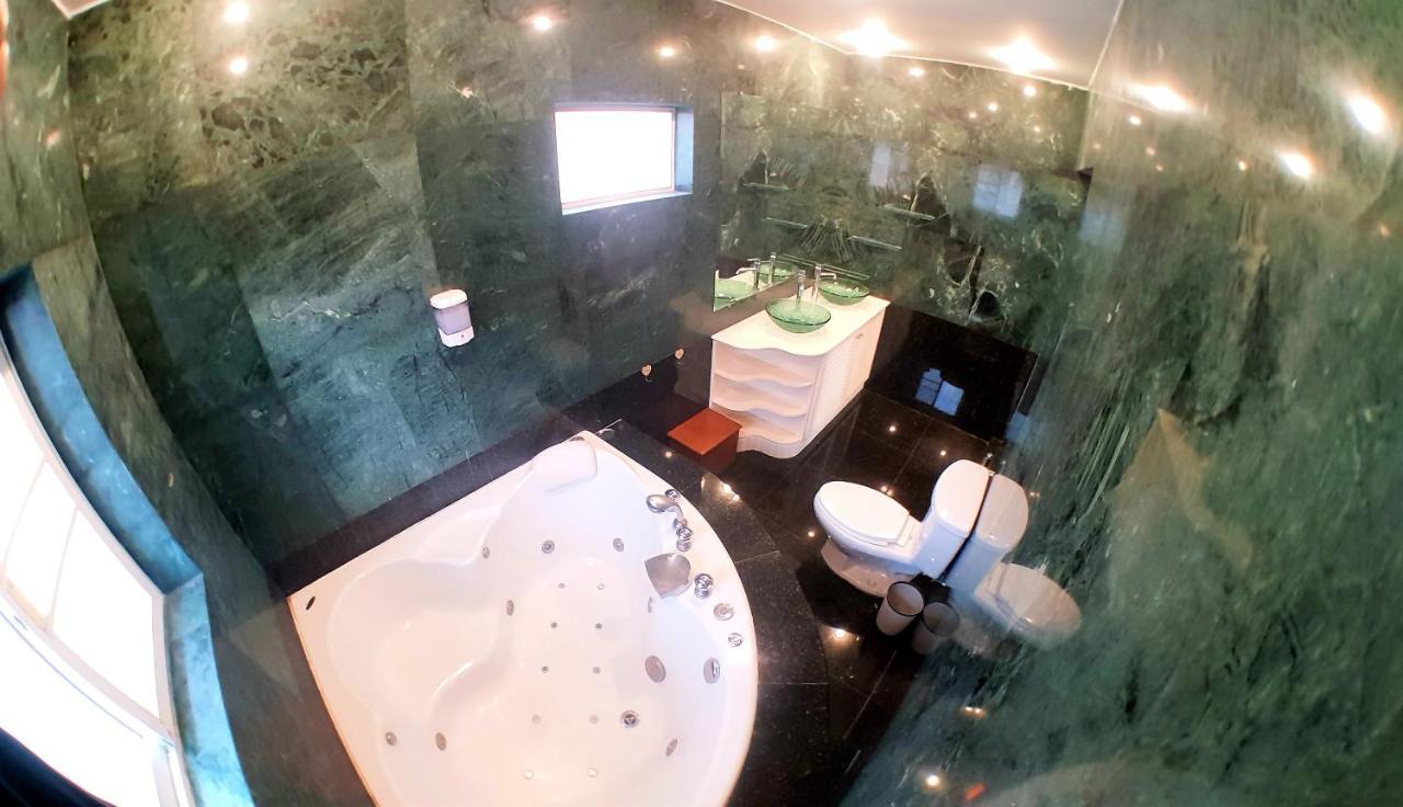 Joopland Luxury Pool Villa Pattaya Walking Street 6 Bedrooms Bagian luar foto